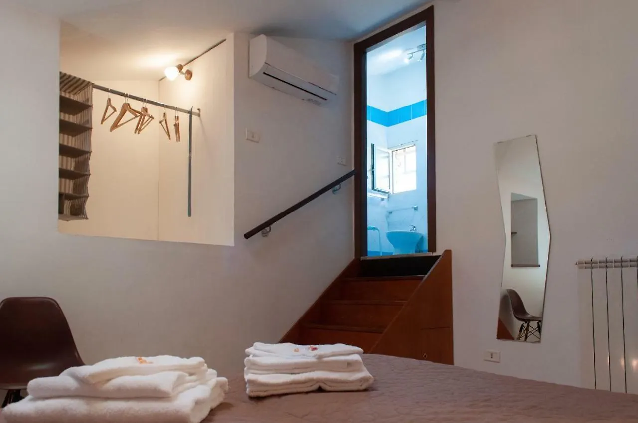 Made In Naples Bed and Breakfast 2*,